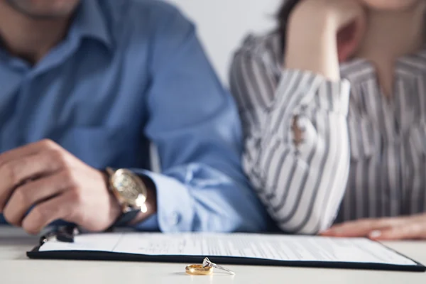 Dealing with Divorce: How to Move Forward